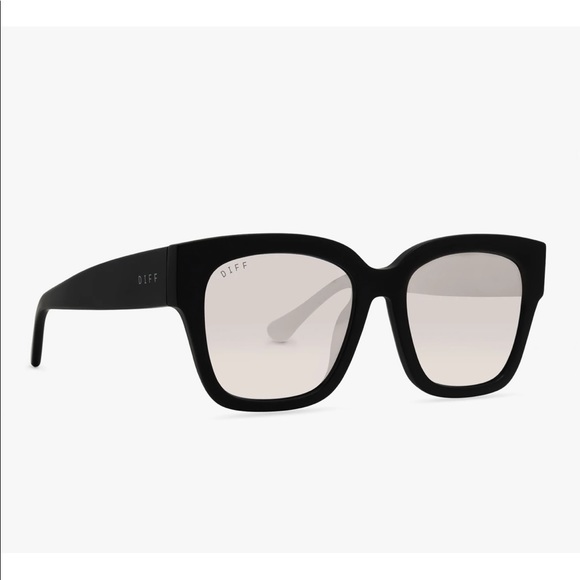 Diff Bella II Matte Black Beige Mirror Polarized Sunglasses SOLD OUT ONLINE - Picture 3 of 7